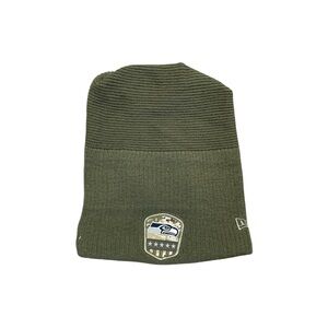 New Era Seattle Seahawks NFL Salute to Service On Field Knit Beanie Cap